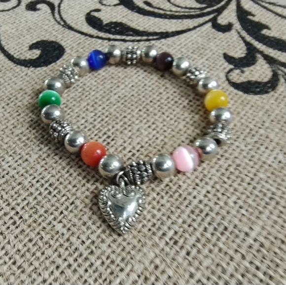 Beaded Heart Bracelet - Picture 4 of 14
